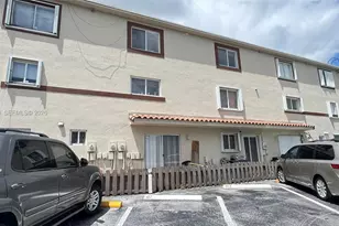 511 NW 82nd Ave, Miami, FL 33126 - Photo 11