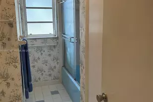 9775 SW 78th St, Miami, FL 33173 - Photo 11