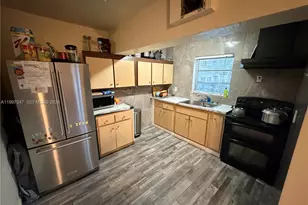 648 NW 2nd Terrace, Deerfield Beach, FL 33442 - Photo 3