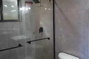 2385 NE 171 St, North Miami Beach, FL 33160 - Photo 9