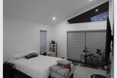 1717 NW 72nd Ave #67, Plantation, FL 33313 - Photo 9