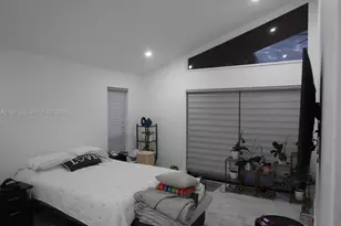 1717 NW 72nd Ave, Plantation, FL 33313 - Photo 9