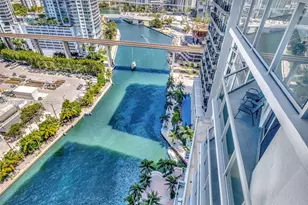 185 SW 7th St, Miami, FL 33130 - Photo 9