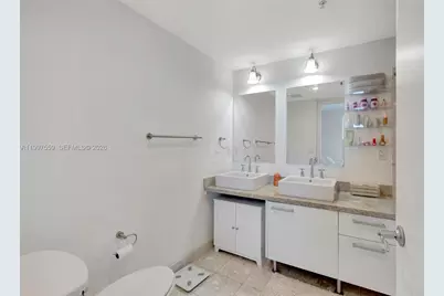 185 SW 7th St #2303, Miami, FL 33130 - Photo 23