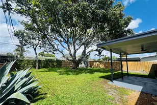 8791 NW 12th St, Pembroke Pines, FL 33024 - Photo 17