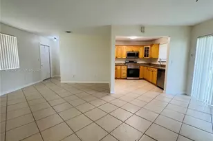 8791 NW 12th St, Pembroke Pines, FL 33024 - Photo 5