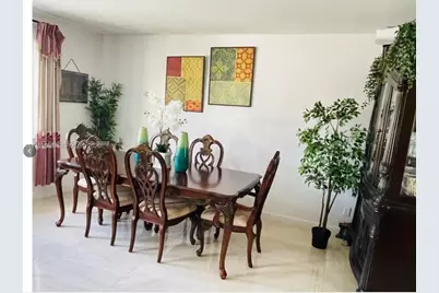 721 SW 69th Ave, Pembroke Pines, FL 33023 - Photo 5