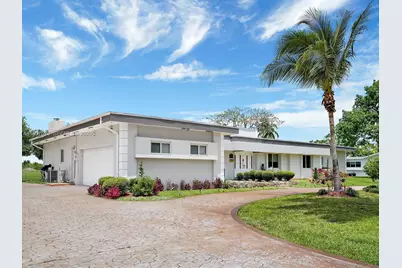 621 E Tropical Way, Plantation, FL 33317 - Photo 47