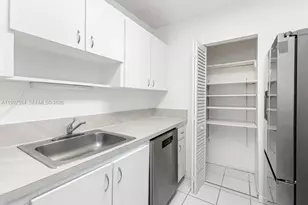 500 NE 2nd St, Dania Beach, FL 33004 - Photo 9