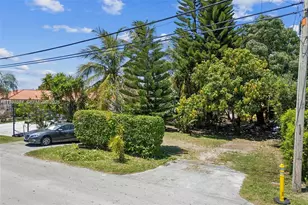 2953 SW 17th St, Miami, FL 33145 - Photo 5