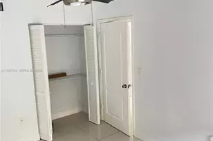 17348 NW 74th Ave, Hialeah, FL 33015 - Photo 13