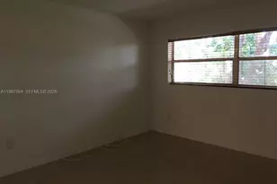 9375 Fontainebleau Blvd, Miami, FL 33172 - Photo 17