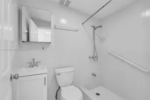 201 SW 51st Ct, Miami, FL 33134 - Photo 5
