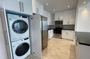 19390 Collins Av, Sunny Isles Beach, FL 33160 - Photo 7