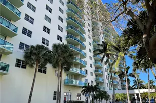 19390 Collins Av, Sunny Isles Beach, FL 33160 - Photo 3
