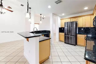10873 NW 53rd Ln, Doral, FL 33178 - Photo 5