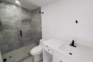 40 SW 34th Ave, Miami, FL 33135 - Photo 7