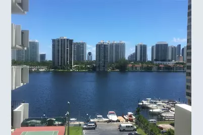 2750 NE 183rd St #801, Aventura, FL 33160 - Photo 3