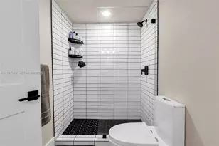 7473 SW 82nd St, Miami, FL 33143 - Photo 13