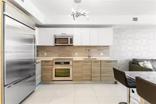 1300 Brickell Bay Dr, Miami, FL 33131 - Photo 7