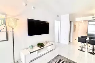 1300 Brickell Bay Dr, Miami, FL 33131 - Photo 9