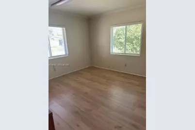 1400 NE 103rd St, Miami Shores, FL 33138 - Photo 3