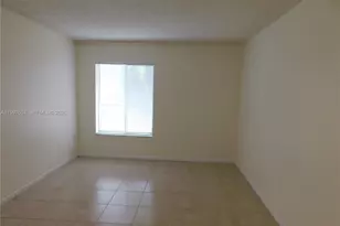 8065 SW 107th Ave, Miami, FL 33173 - Photo 11