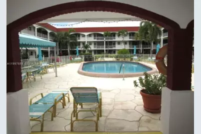 580 Egret Dr #214, Hallandale Beach, FL 33009 - Photo 27