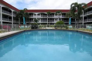 580 Egret Dr, Hallandale Beach, FL 33009 - Photo 7