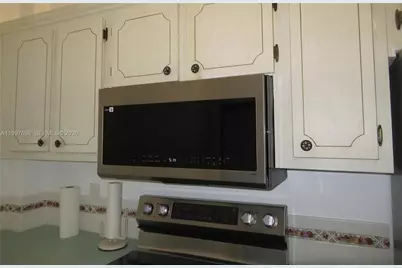 580 Egret Dr #214, Hallandale Beach, FL 33009 - Photo 17