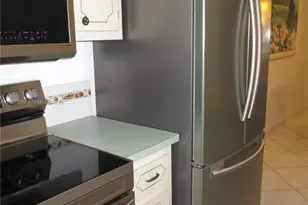 580 Egret Dr, Hallandale Beach, FL 33009 - Photo 15