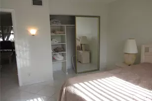 580 Egret Dr, Hallandale Beach, FL 33009 - Photo 13