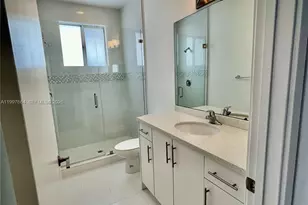 2621 NE 212th Terrace, Miami, FL 33180 - Photo 5