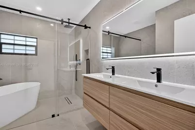 607 Layne Blvd, Hallandale Beach, FL 33009 - Photo 25