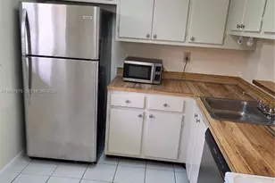8005 SW 107th Ave, Miami, FL 33173 - Photo 5