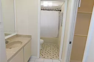 8005 SW 107th Ave, Miami, FL 33173 - Photo 25