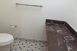 8005 SW 107th Ave, Miami, FL 33173 - Photo 11