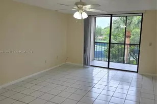 8005 SW 107th Ave, Miami, FL 33173 - Photo 11