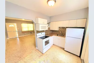 40 NW 44th St #40, Miami, FL 33127 - Photo 5