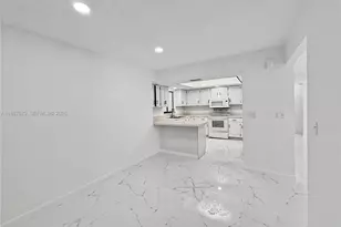 2101 Hibiscus Rd, Fort Myers, FL 33905 - Photo 5