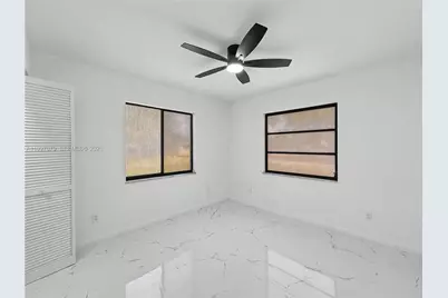 2101 Hibiscus Rd #0, Fort Myers, FL 33905 - Photo 9