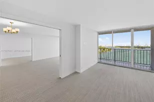 7601 E Treasure Dr, North Bay Village, FL 33141 - Photo 29