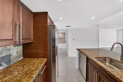 7601 E Treasure Dr #2319, North Bay Village, FL 33141 - Photo 19