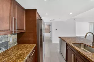 7601 E Treasure Dr, North Bay Village, FL 33141 - Photo 19