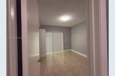 2630 W 76th St #201, Hialeah, FL 33016 - Photo 23