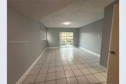 2630 W 76th St #201, Hialeah, FL 33016 - Photo 33