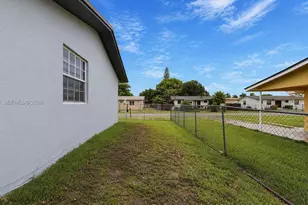 21450 SW 109th Ct, Cutler Bay, FL 33189 - Photo 15