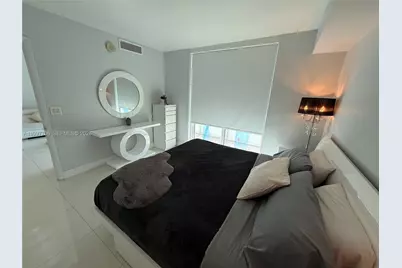 50 Biscayne Blvd #1907, Miami, FL 33132 - Photo 15