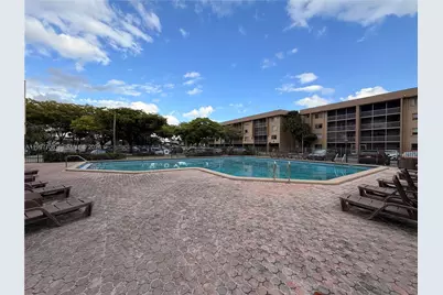 17000 NW 67th Ave #115, Hialeah, FL 33015 - Photo 3