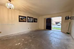 17000 NW 67th Ave, Hialeah, FL 33015 - Photo 11